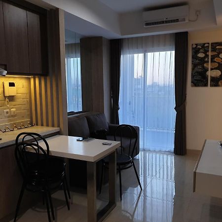 סוראבאיה Apartemen Grand Sungkono Lagoon Venetian. מראה חיצוני תמונה
