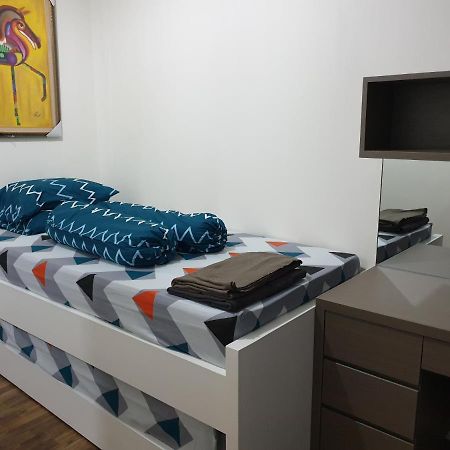 סוראבאיה Apartemen Grand Sungkono Lagoon Venetian. מראה חיצוני תמונה